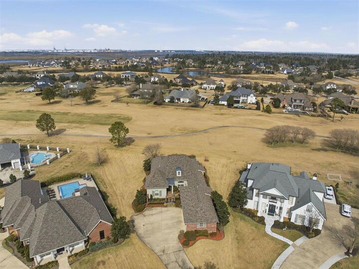 Property Photo:  6420 Sweetleaf Court  LA 70605 