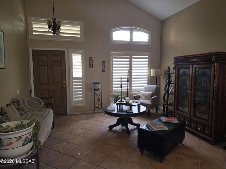 Property Photo: 860 S Lucinda Drive AZ 85748
