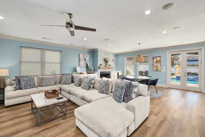 Property Photo:  92 Woodward Street  FL 32541 
