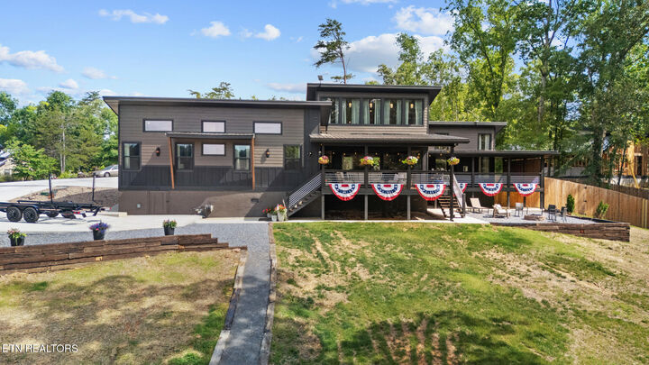 Property Photo:  2466/2472 McQueen Way  TN 37876 