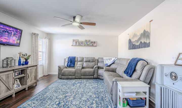 Property Photo: 264 W Showalter Drive KY 40324