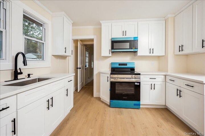 Property Photo:  9 Greenbush Drive  NY 12601 