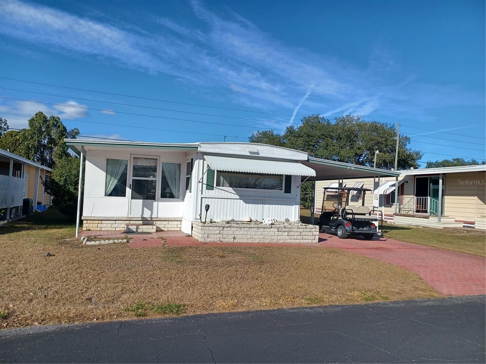 Property Photo: 34701 Rosebud Row FL 33541