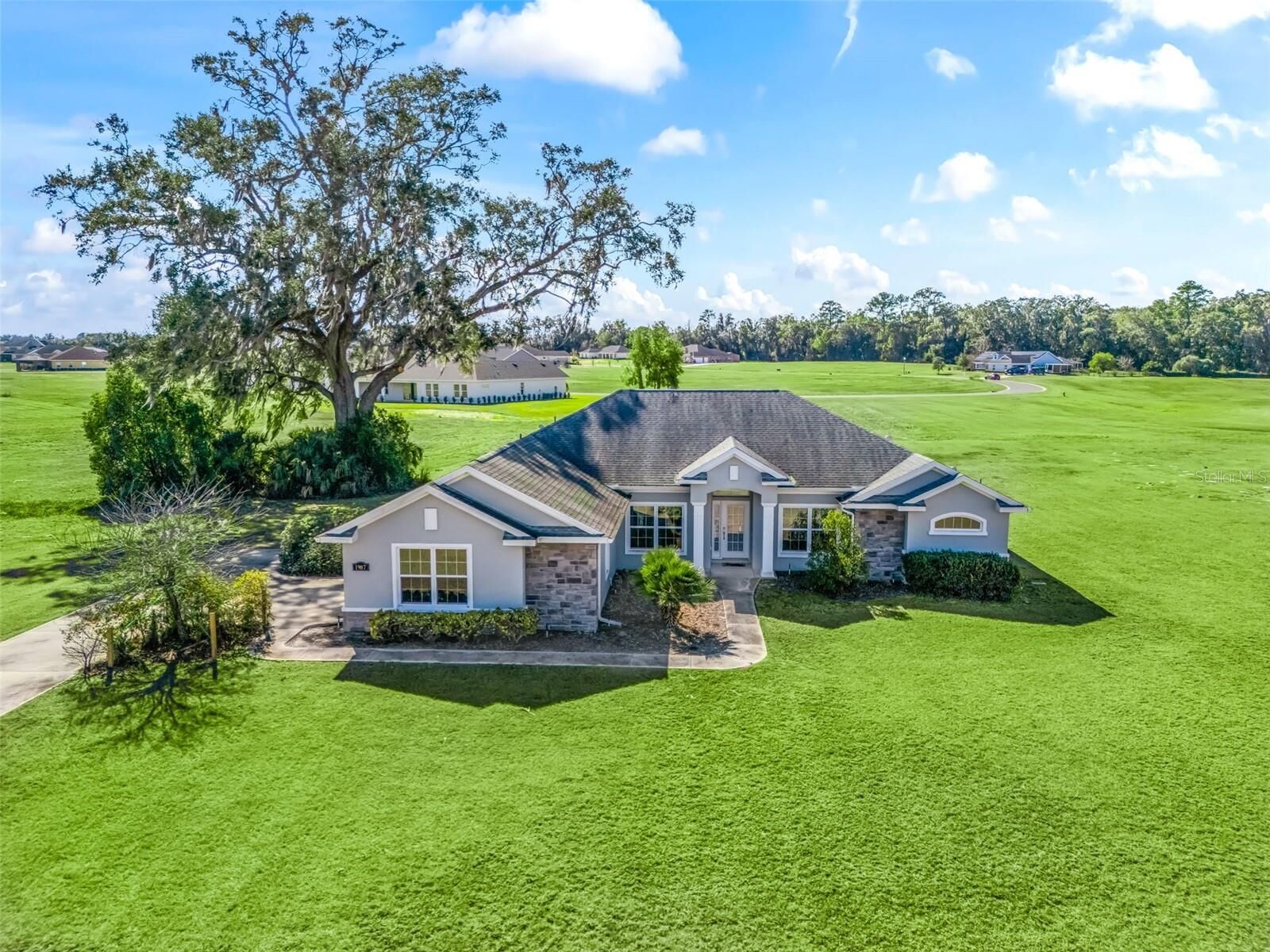 Property Photo:  1907 NW 85th Loop  FL 34475 