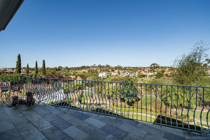 Property Photo: 5848 Meadows Del Mar CA 92130