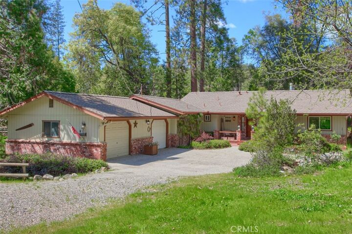 Property Photo: 5621 Ponderosa Court CA 95338