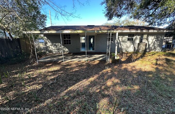 Property Photo:  5725 Hillman Drive  FL 32244 