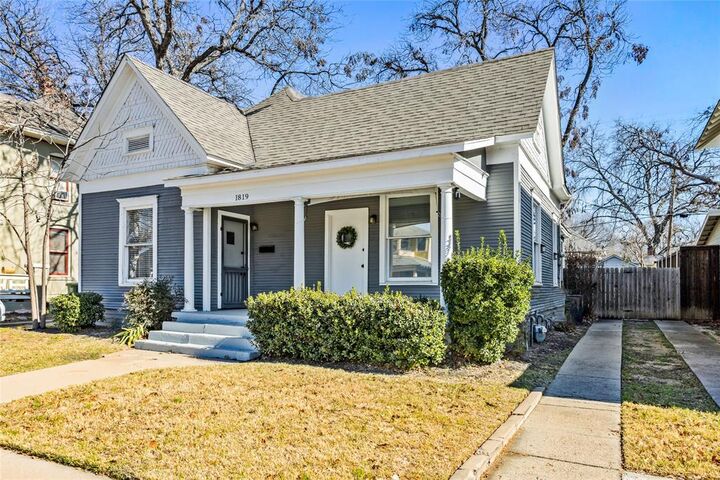 Property Photo:  1819 College Avenue  TX 76110 