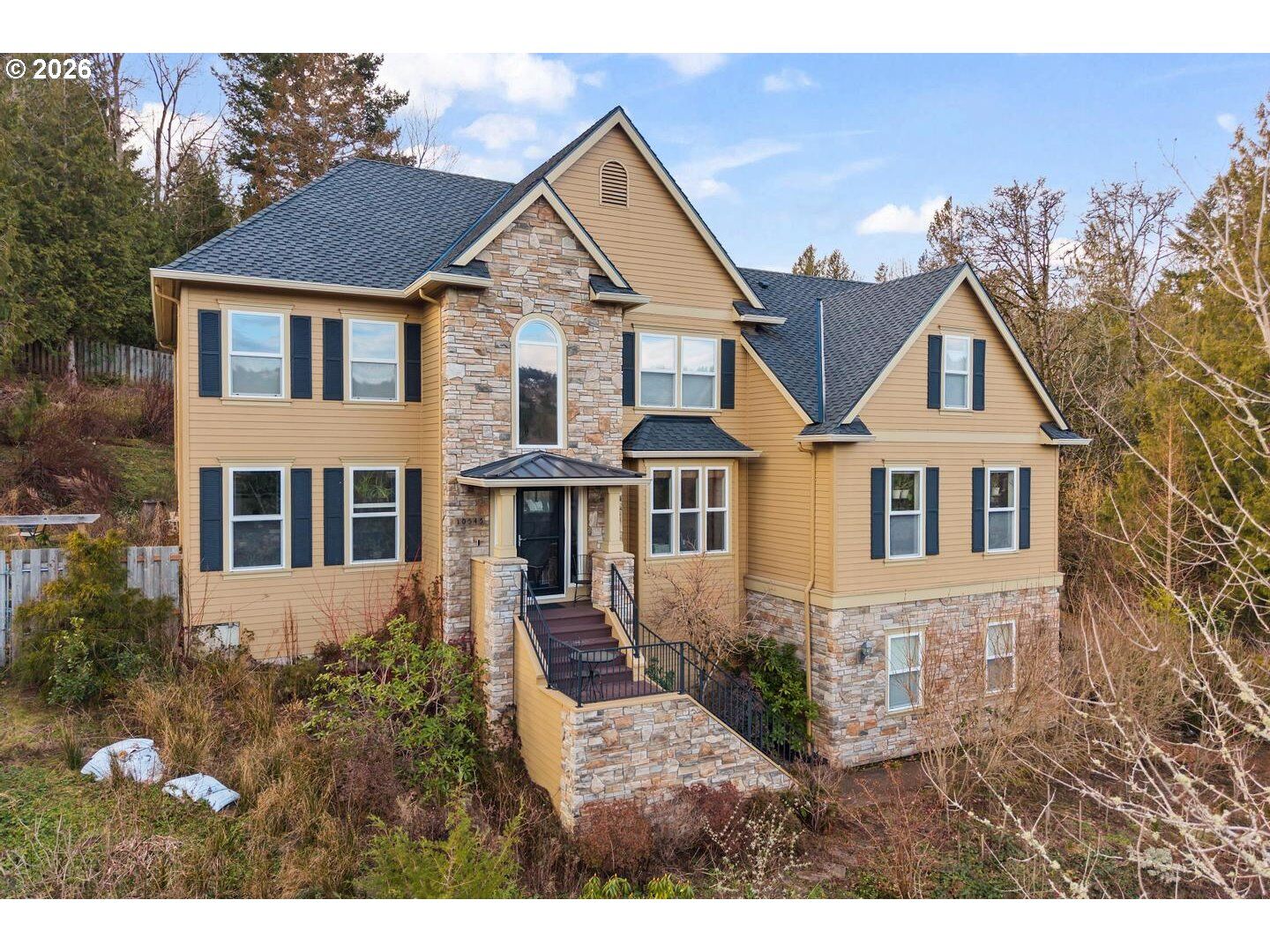 Property Photo: 10545 NW La Cassel Crest Ln OR 97229