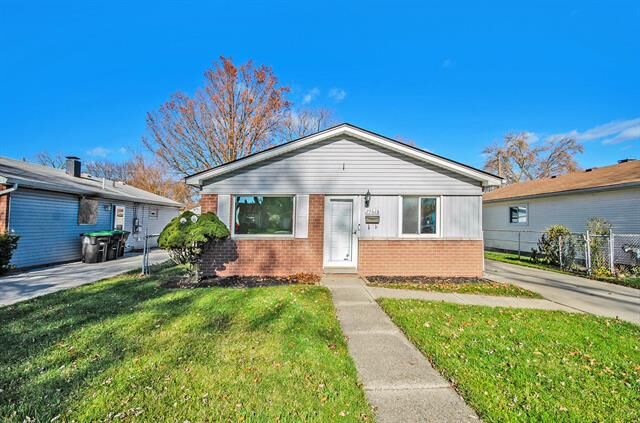 Property Photo:  23628 Champaign Street  MI 48180 