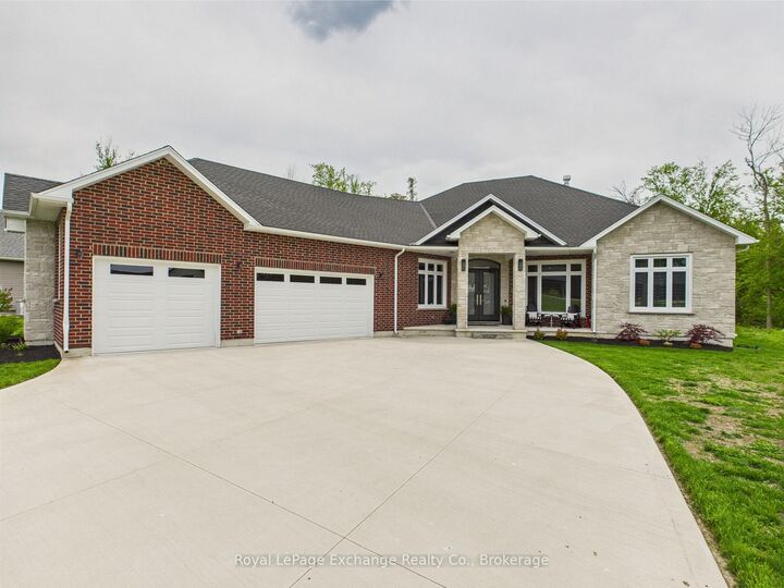 Property Photo: 12 Sunset Place ON N2Z 0G6