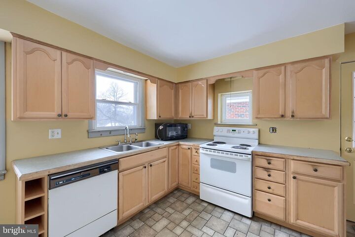 Property Photo:  4303 Marblehead Street  PA 17109 