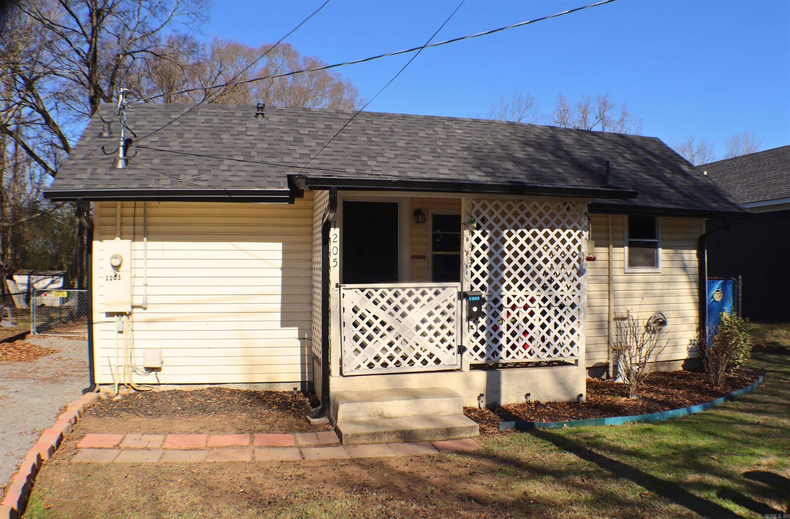 Property Photo:  1205 Henry Street  AR 72015 