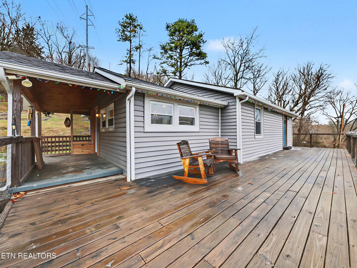 Property Photo: 3002 Highway 61 E TN 37779