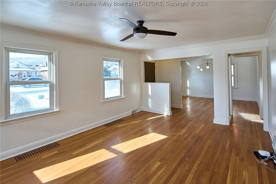 Property Photo:  5212 Noyes Avenue  WV 25304 