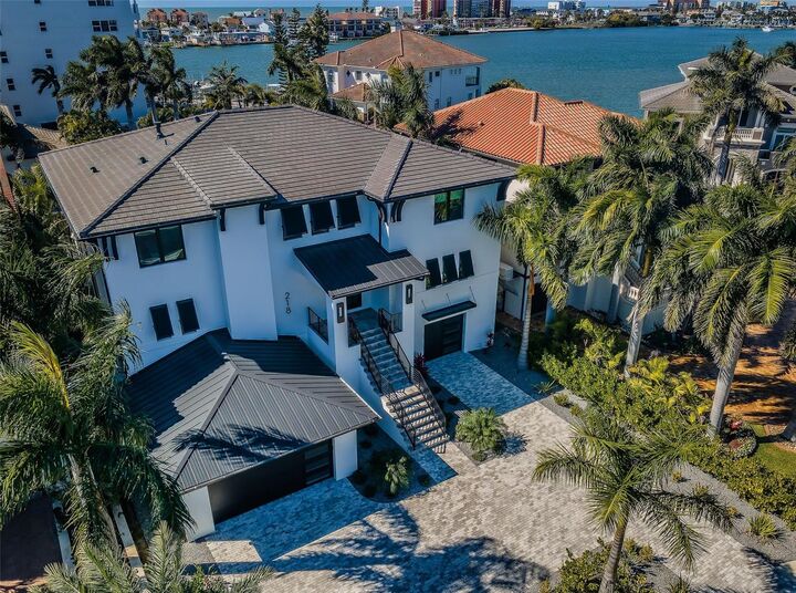 Property Photo:  218 Sydney Lane  FL 33708 