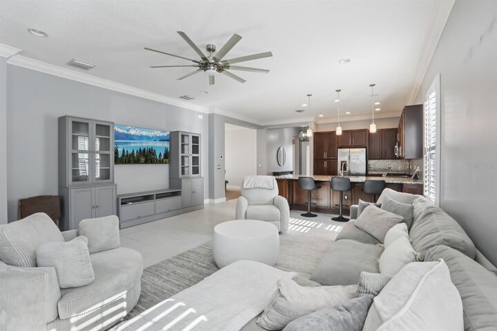 Property Photo:  2837 Tarragona Way  FL 33543 