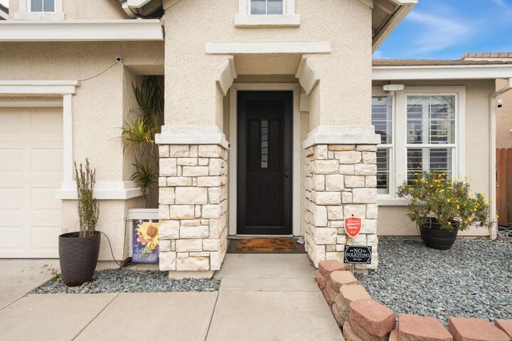 Property Photo:  4601 Stuben Court  CA 95758 