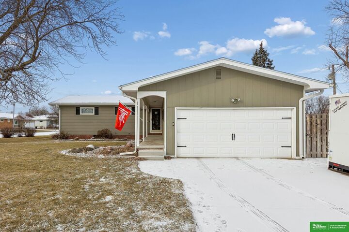 Property Photo:  2328 Parkview Drive  NE 68025 