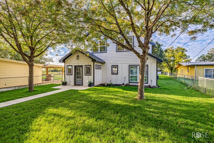 Property Photo:  1706 Shad Rd  TX 76904 