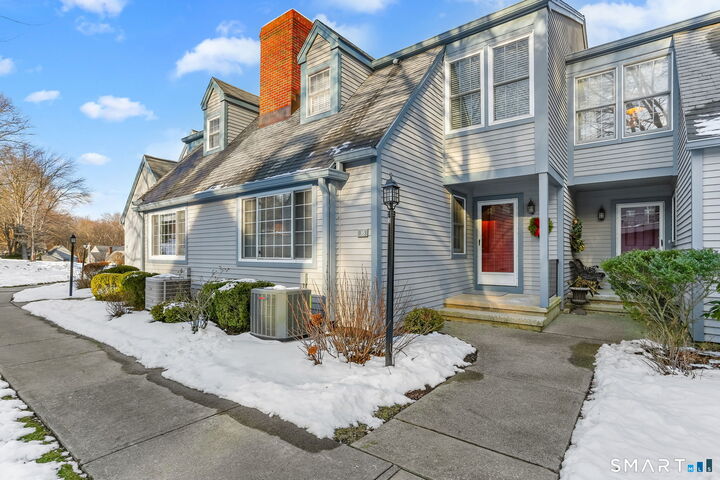 Property Photo:  35 Balmaha Court 35  CT 06825 