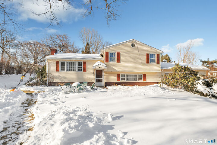 Property Photo:  334 Middletown Avenue  CT 06473 