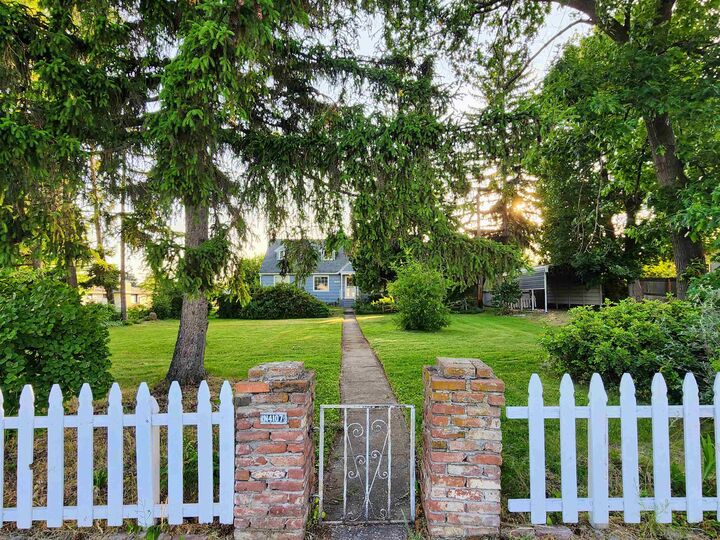 Property Photo:  4107 N Bessie Rd  WA 99212 