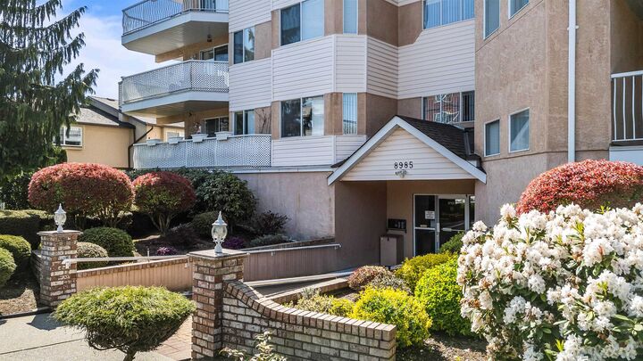 Photo de la propriété:  8985 Mary Street 214  BC V2P 4J4 