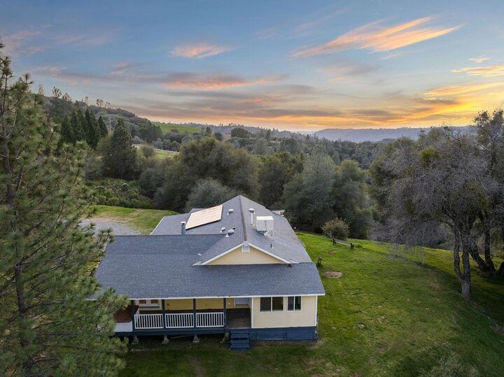 Property Photo:  3861 High View Drive  CA 95667 