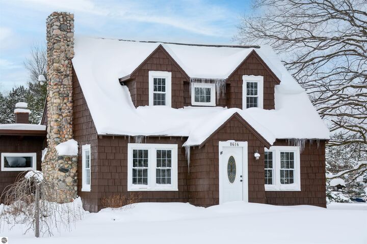 Property Photo:  8616 Cedar Run Road  MI 49684 