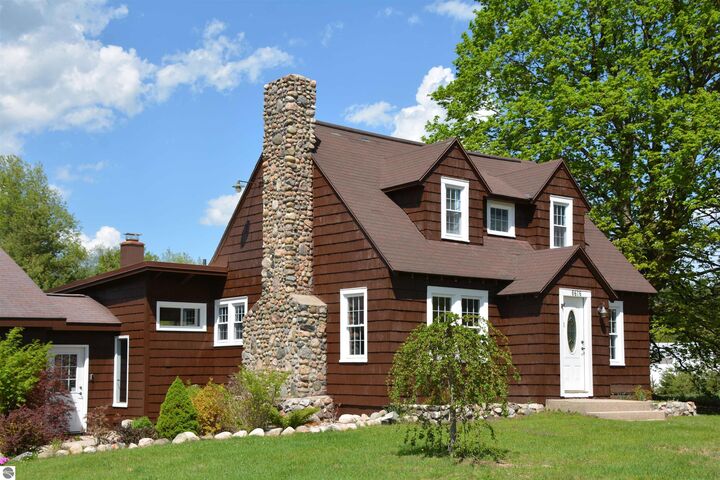 Property Photo:  8616 Cedar Run Road  MI 49684 