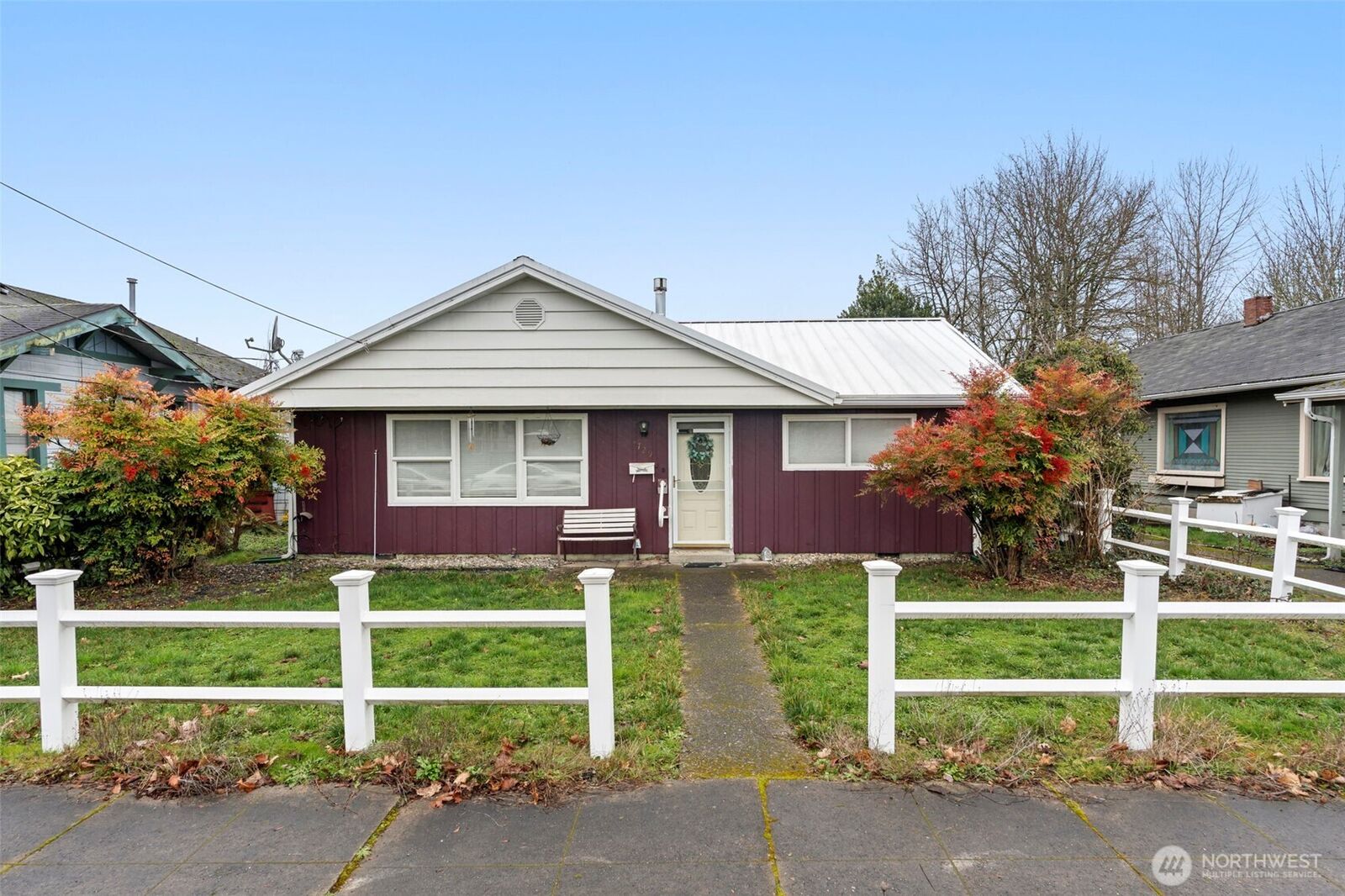 Property Photo:  729  Euclid Way  WA 98531 