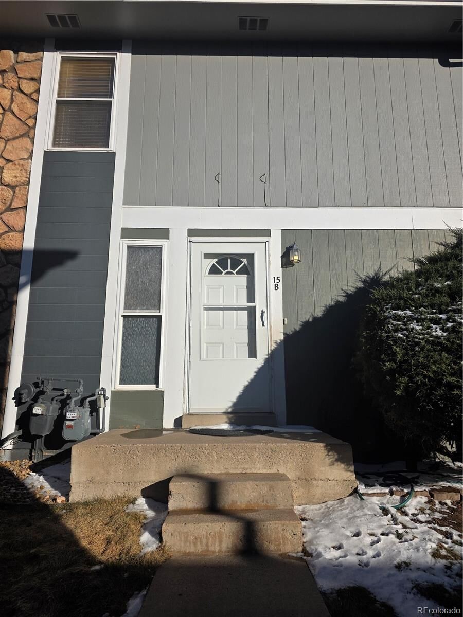 Property Photo: 9901 E Evans Avenue 15B CO 80247