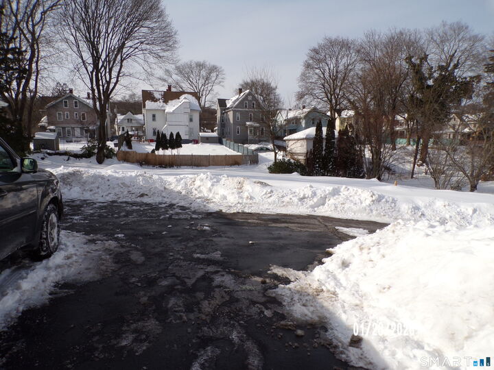 Property Photo:  17 Holbrook Street  CT 06401 