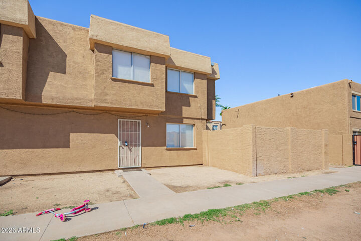 Property Photo:  4608 E Riverside Street  AZ 85040 
