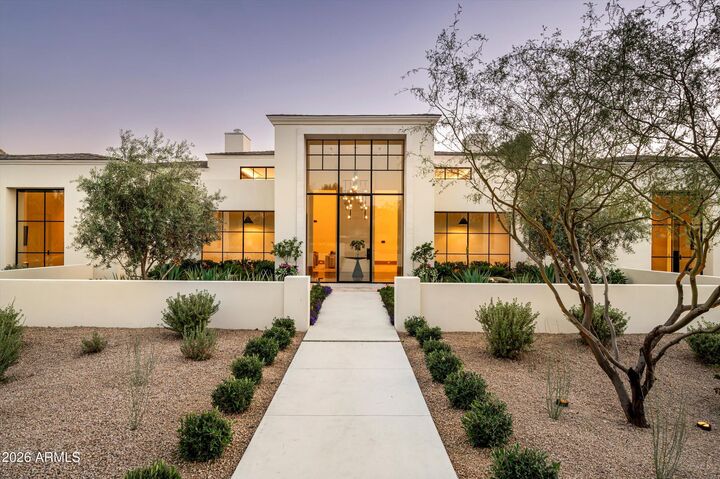 Property Photo: 5029 E Desert Park Lane AZ 85253