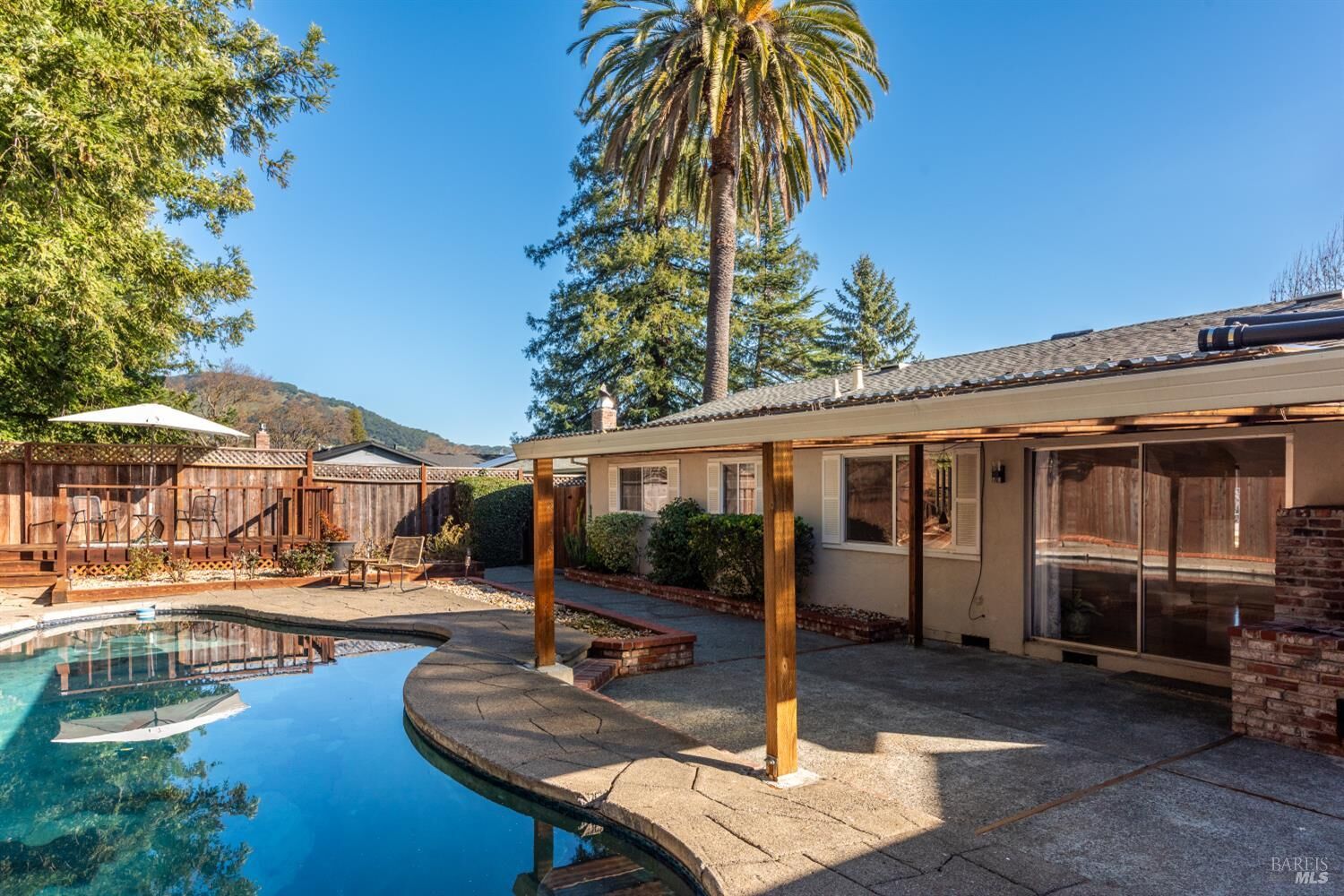 Property Photo:  45 Buena Vista  CA 94947 