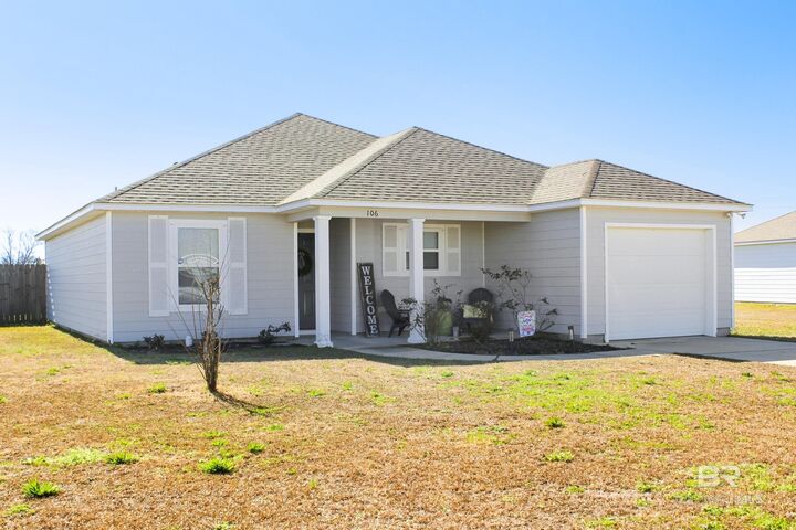 Property Photo:  106 Plantation Circle  AL 36580 