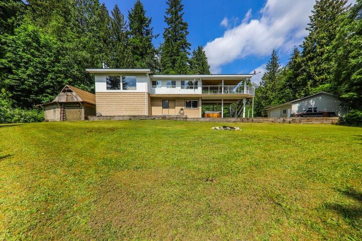 23215 141 Avenue — photo 1