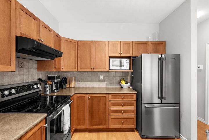 Property Photo:  6588 188 Street 33  BC V3S 1Z6 