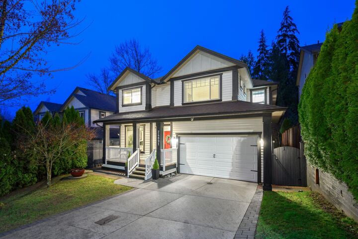 Property Photo:  24891 106B Avenue  BC V2W 0E1 