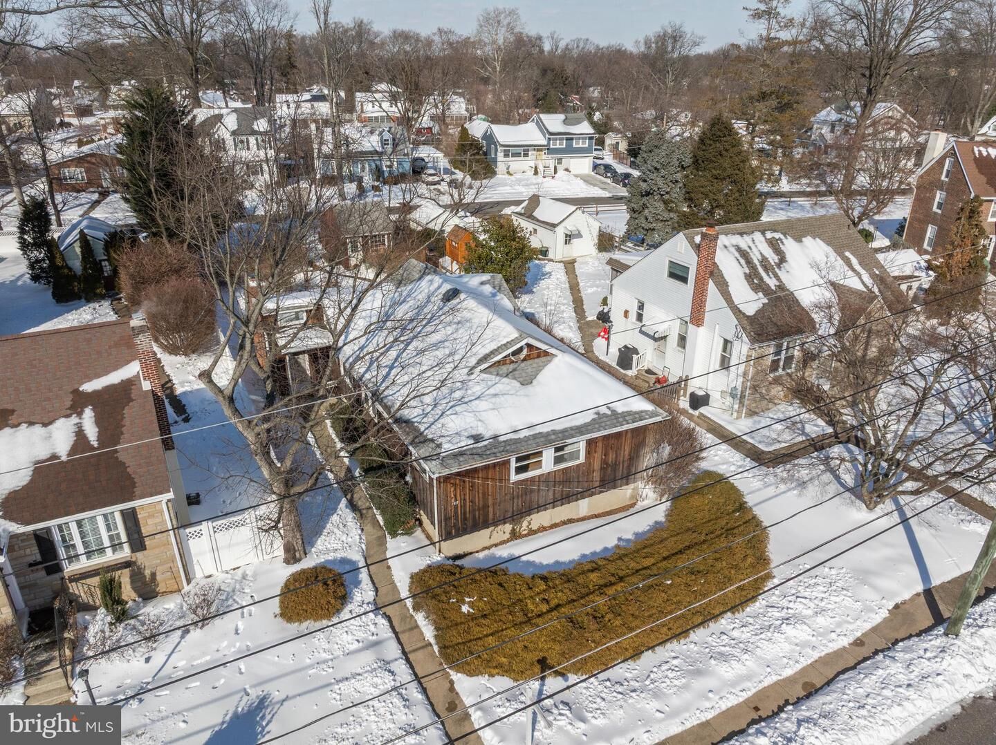 Property Photo:  1927 Wayne Avenue  NJ 08035 