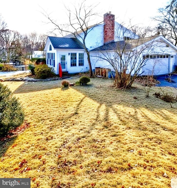 Property Photo:  439 Lakeland Road A N  MD 21146 