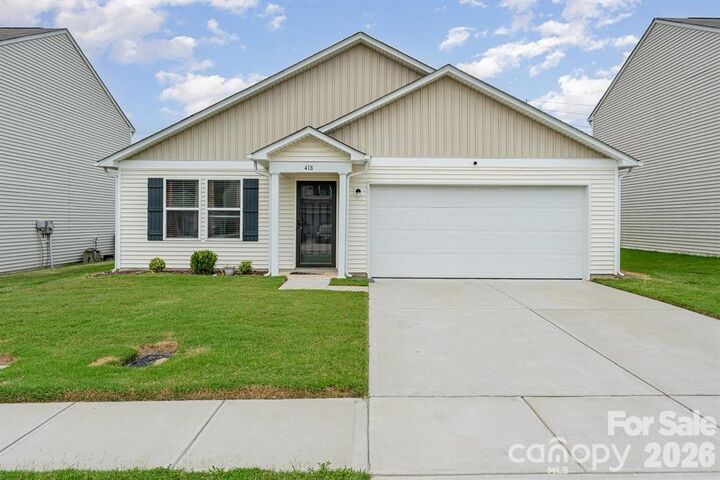 Property Photo: 418 Winsley Drive NC 28147