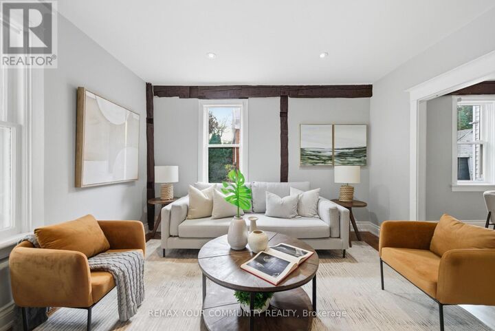 Property Photo:  30 Elizabeth Street South  ON L4C 3V4 