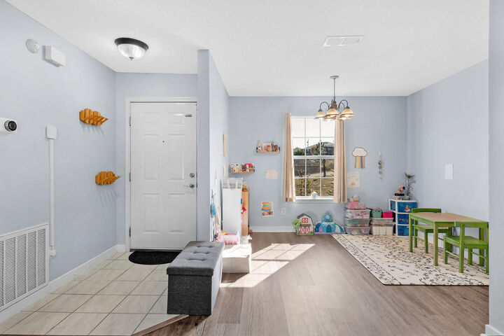 Property Photo:  404 Bobby Drive  FL 32536 