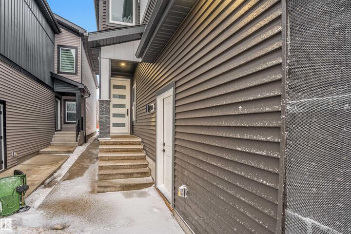 Property Photo: 119 24 Street SW AB T6X 3K4