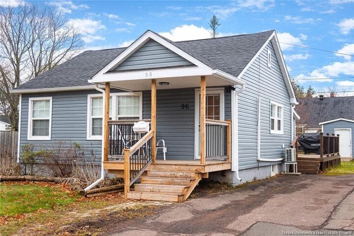 Property Photo:  96 Shirley Avenue  NB E1C 6N5 