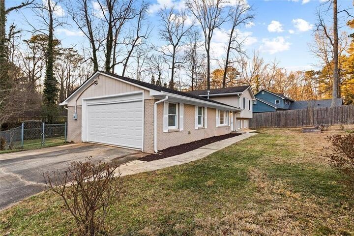 Property Photo: 1121 Neva Drive SW GA 30060