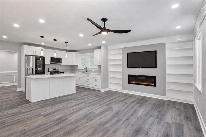 Property Photo:  724 Cowan Road SE  GA 30094 